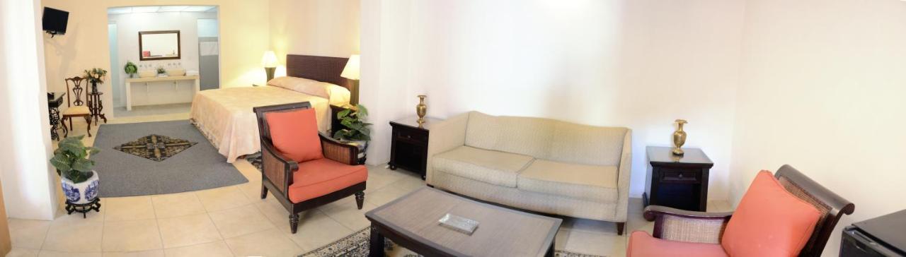Hotel Mejorada מרידה מראה חיצוני תמונה